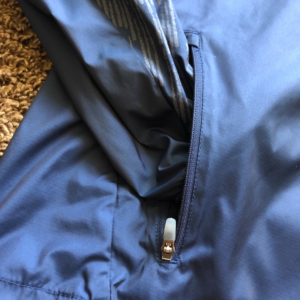 Nike Windrunner - image 4